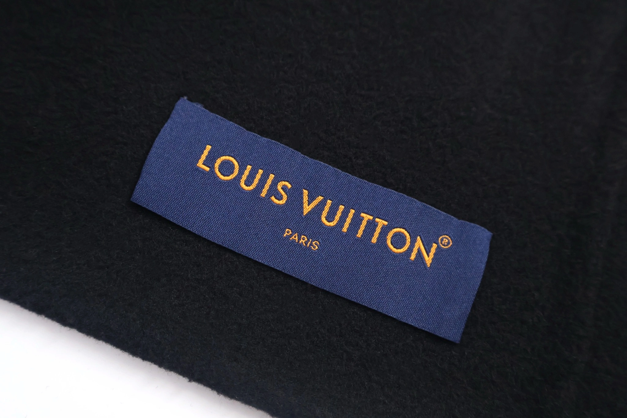 wg.luxury-- 8V wool item: E-F000J0203
